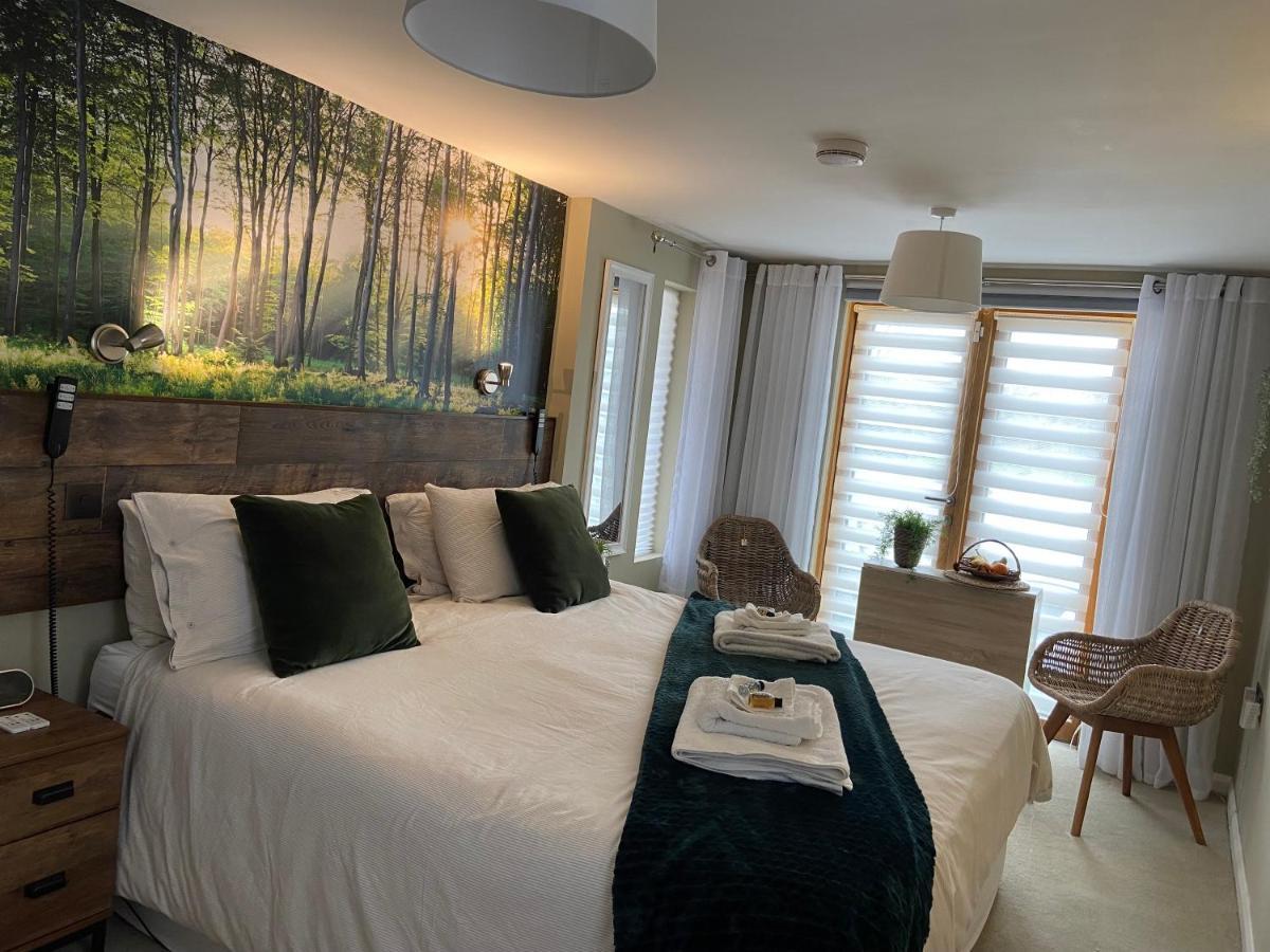 Вилла Contemporary Quiet Countryside Retreat Horsley  Экстерьер фото
