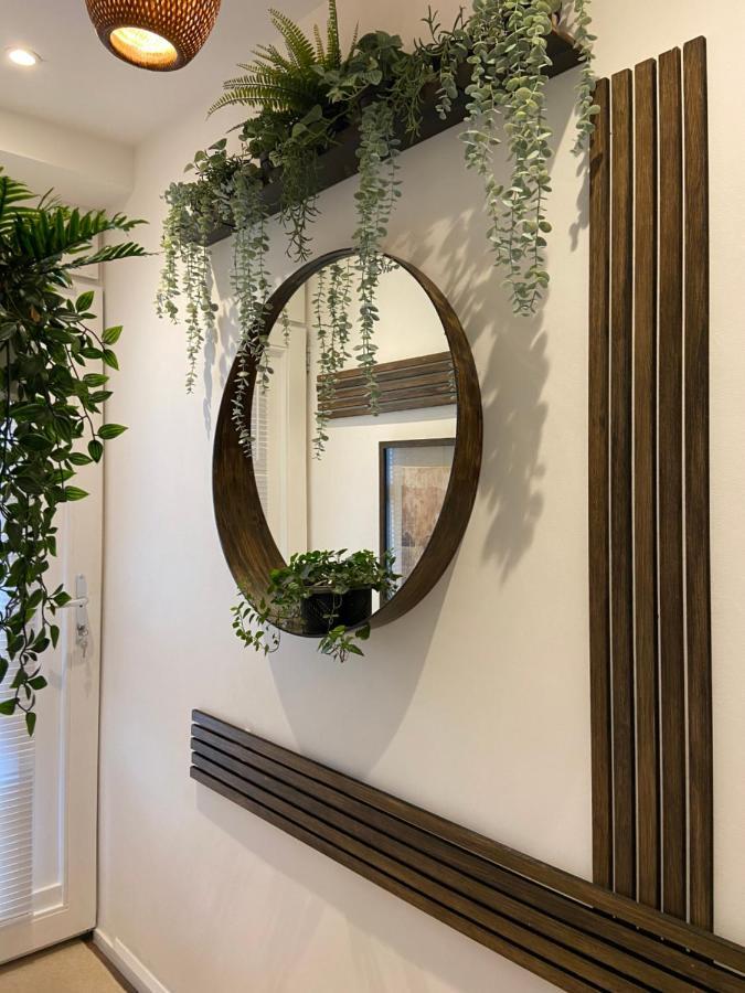 Вилла Contemporary Quiet Countryside Retreat Horsley  Экстерьер фото