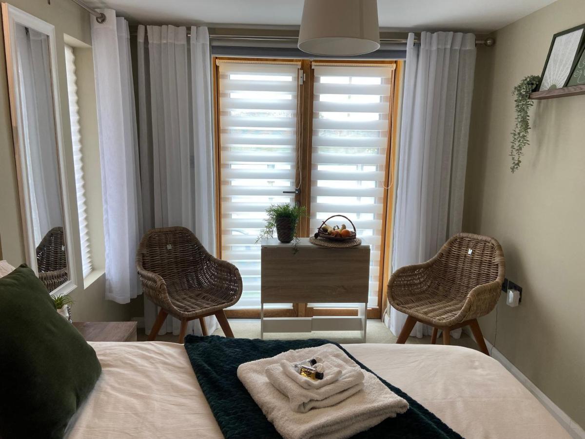 Вилла Contemporary Quiet Countryside Retreat Horsley  Экстерьер фото